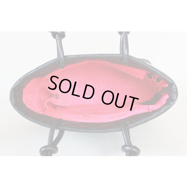 シャネル　カンボンライン ミディアムトートバック ブラック／ホワイト　中身