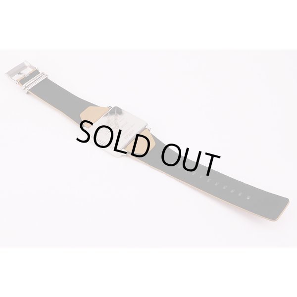 エプソン　スマートキャンパス　ピーナッツカーニバル　スヌーピー　液晶文字盤　革ベルト状態　裏面