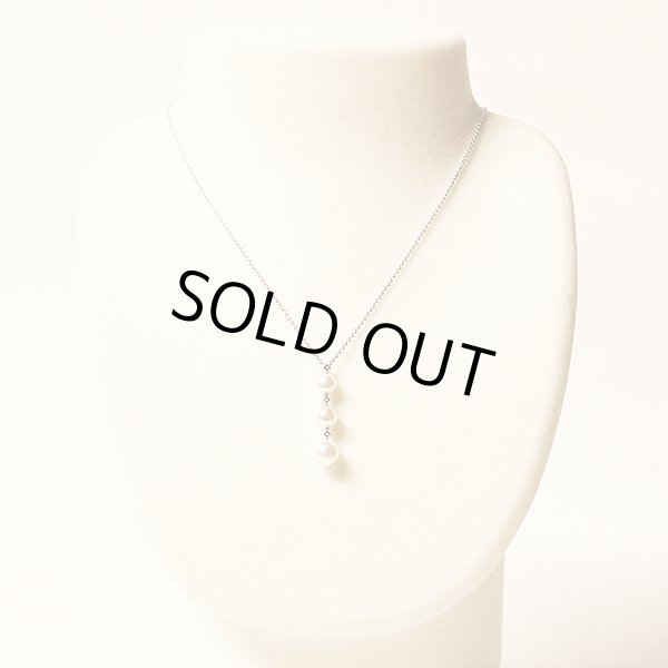 ミキモト　K18WG パールダイアイリペンダントネックレス 6.0-7.5mm 4.40g　装着イメージ