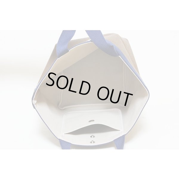 エルベシャプリエ　リュクス舟型トートＭ 707GP トープ／ネイビー 　中身