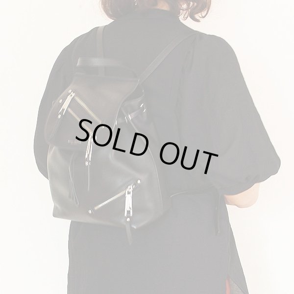 マークジェイコブス　リュックサック M0010061 001 ブラック　掛けたイメージ