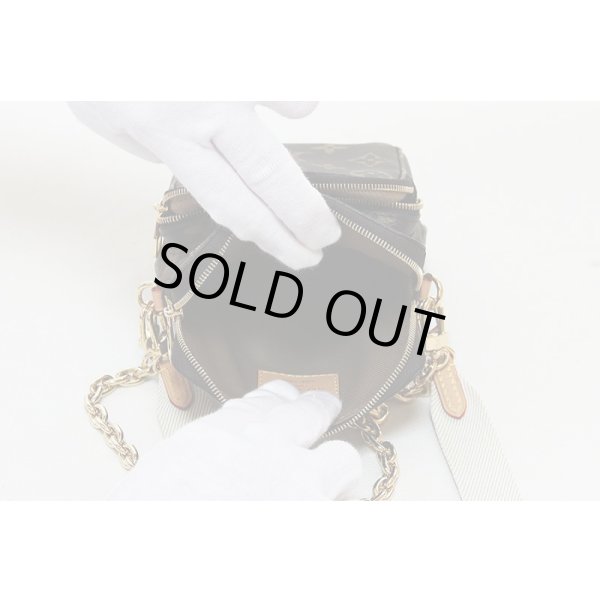 ルイ・ヴィトン　ユーティリティ・クロスボディ M80746　中身