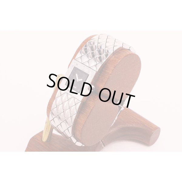 シャネル　マトラッセ　黒文字盤　サイド