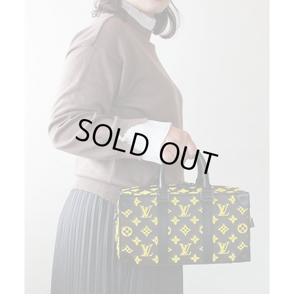 ルイ・ヴィトン　スピーディ・ソフトトランク M45025　持ったイメージ