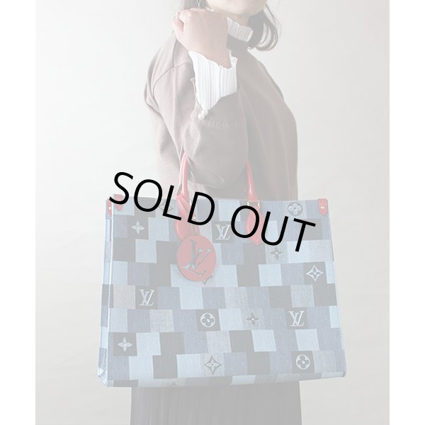 ルイ・ヴィトン　オンザゴーGM M44992　持ったイメージ