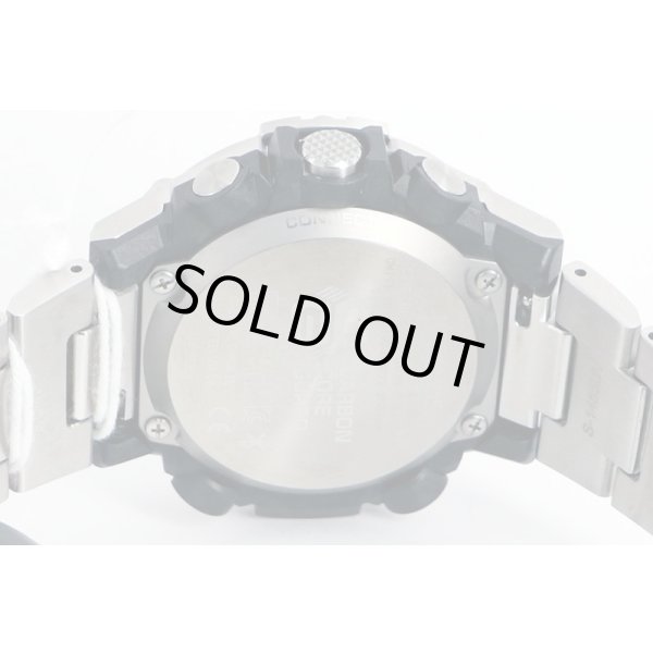 カシオ　Ｇショック　ＧＳＴ－Ｂ３００Ｅ　黒文字盤　ラギットスタイルモデル　裏面拡大