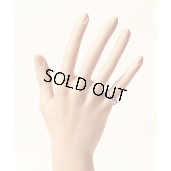 ４℃　K18WG ダイアイリリング 4.60g　装着イメージ