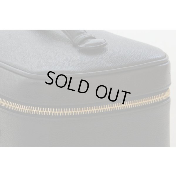 シャネル　バニティバック 横型 A01997 ブラック　サイド拡大