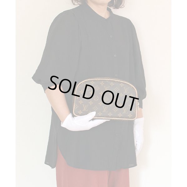 ルイ・ヴィトン　トゥルース・ トワレ25 M47527　持ったイメージ