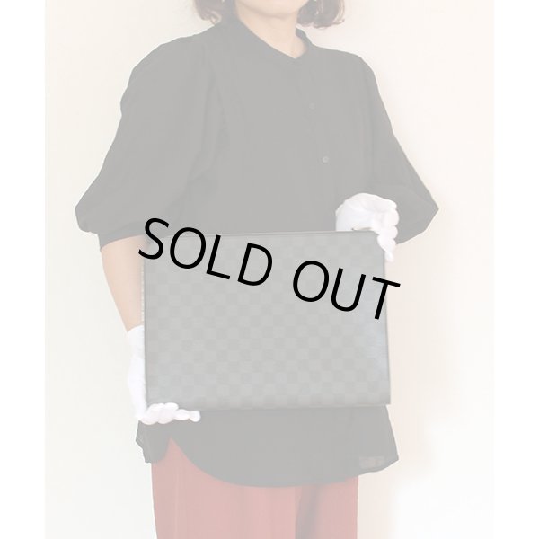 ルイ・ヴィトン　ポシェット・ジュール GM NM N64437　持ったイメージ