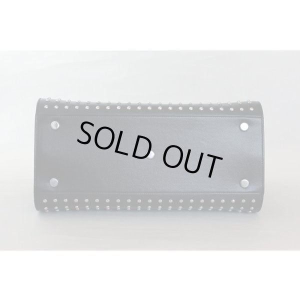 サンローラン　サックドジュール スパイクスタッズ 355154BOW52-1000 ブラック　底