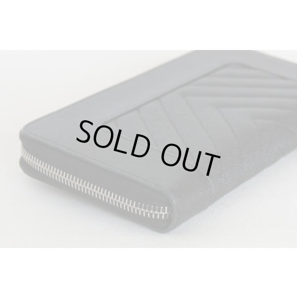 シャネル　マドモアゼル ラウンドファスナー長財布 ブラック／SIV金具　角スレ