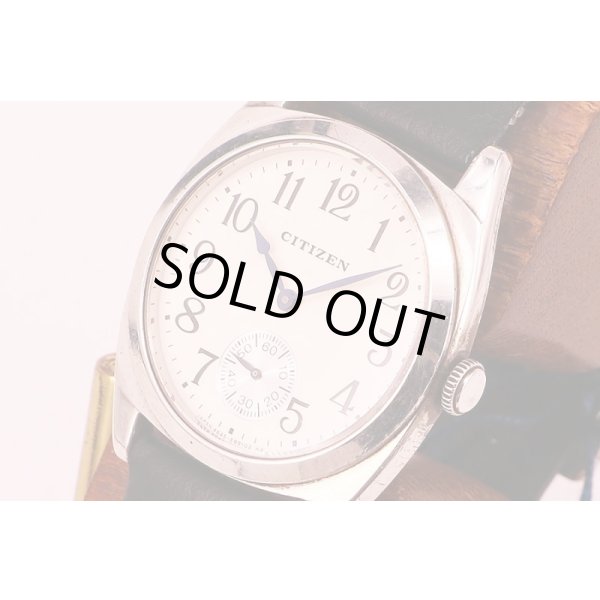 シチズン　１９３８復刻モデル　白文字盤　サイド拡大