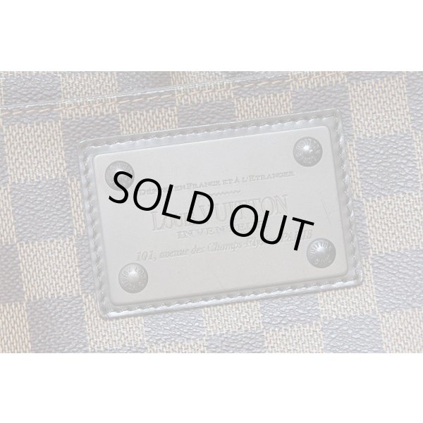 ルイ・ヴィトン　バム・バッグ・ブルックリン N41101　正面ロゴ　小傷