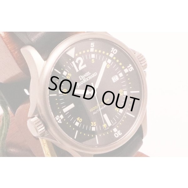 ダニエル・ジャン・リシャール　ダイバースコープ　２４０２０　黒文字盤　サイド拡大(2)