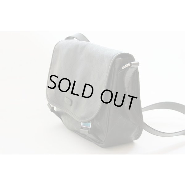 グッチ　メッセンジャーバック 201732 520981 モスグリーン　サイド