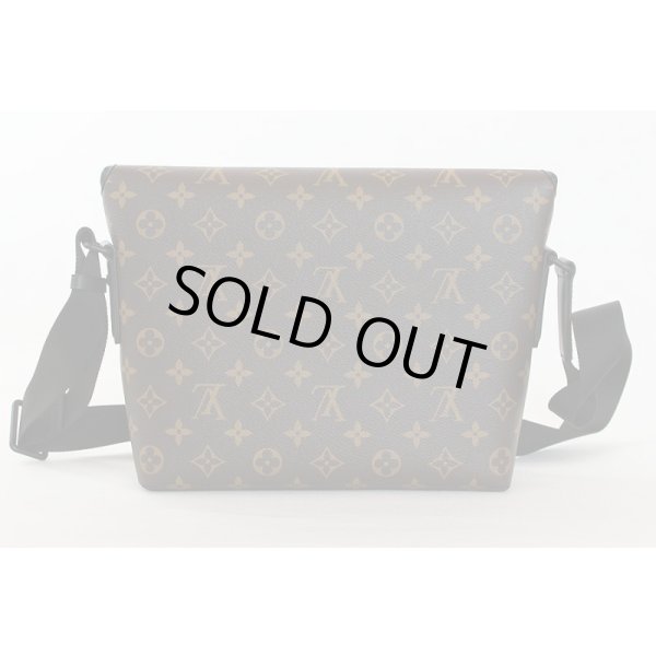 ルイ・ヴィトン　マグネティック・メッセンジャー M45557　裏面