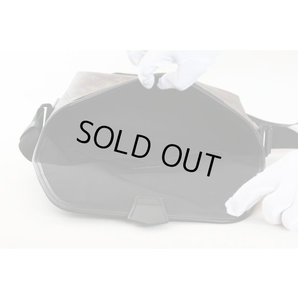 ルイ・ヴィトン　マグネティック・メッセンジャー M45557　中身