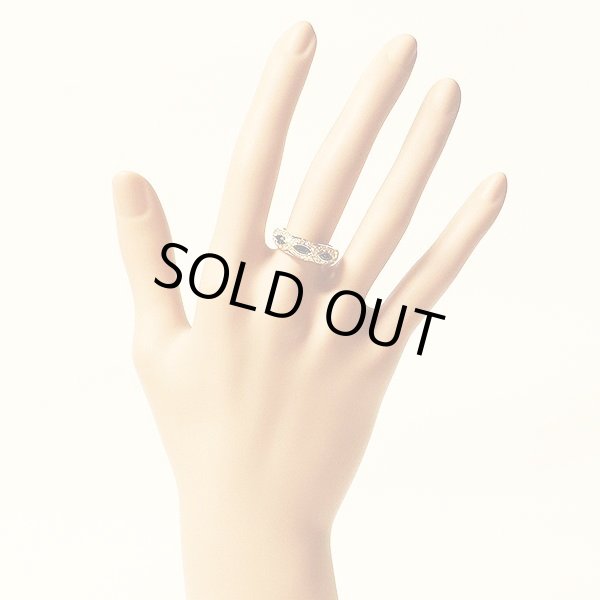 K18 サファイアダイアイリリング 6.80g　装着イメージ