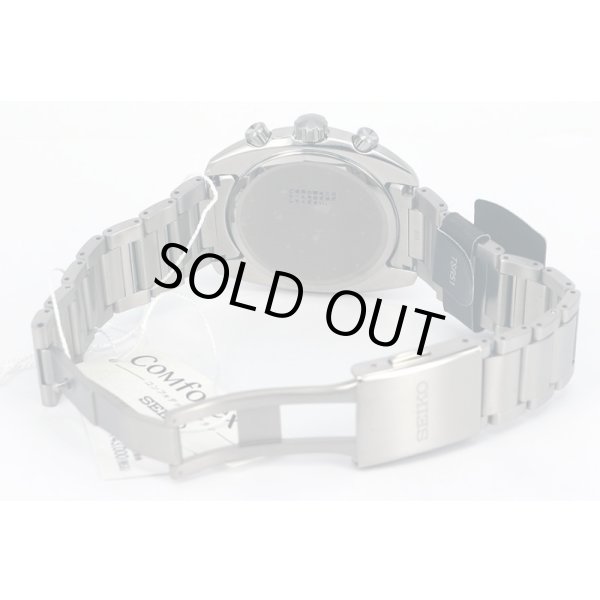 セイコー　アストロン　ＳＢＸＹ００３　電波ソーラー　黒文字盤　チタンブレス