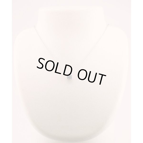 ミキモト　K18WG ダイアイリペンダントネックレス 0.72ct 3.60g　装着イメージ