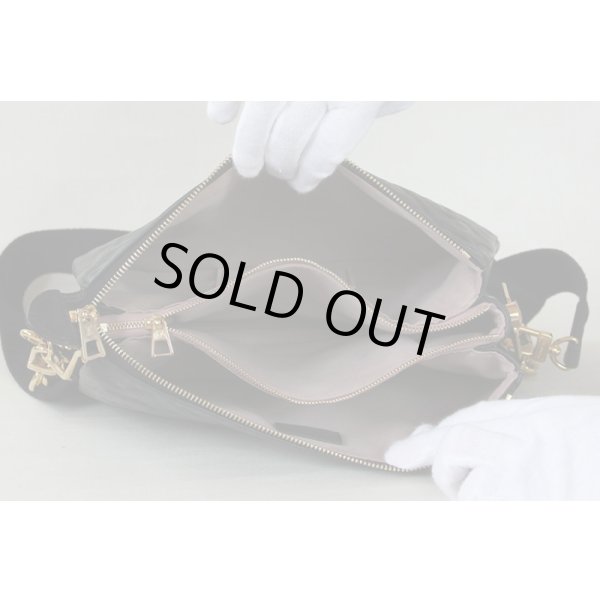 ルイ・ヴィトン　クッサン PM M57790 ノワール　中身