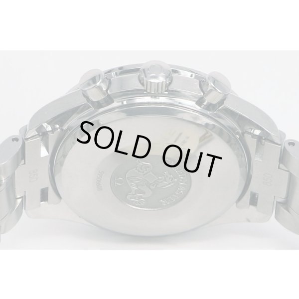 オメガ　スピードマスターデイデイト　３５２０．５０　黒文字盤　裏面拡大