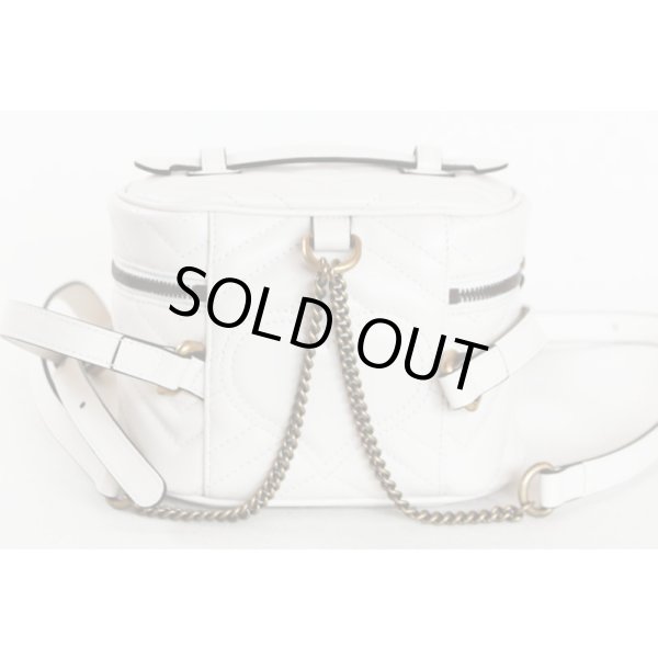 グッチ　ミニバックパック 598594 0616 ホワイト　裏面