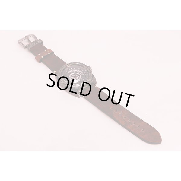 タックス　ヴィンテージレンズ２　ＴＳ１８０３Ｋ　黒文字盤　タックス１０周年限定５００本　替えベルト状態　表面