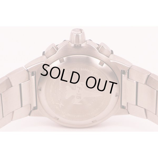 ルミノックス　Ｆ１６　クロノグラフ　６２２　黒文字盤　裏面拡大