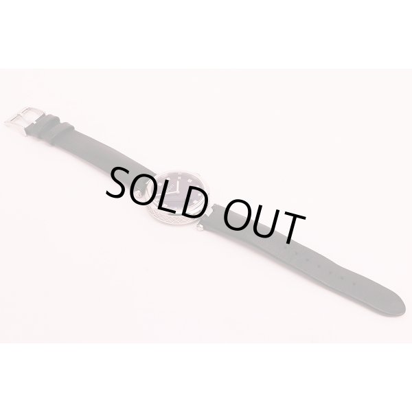 グッチ　１４１．４　ディアマンテ　黒文字盤　革ベルト状態　表面