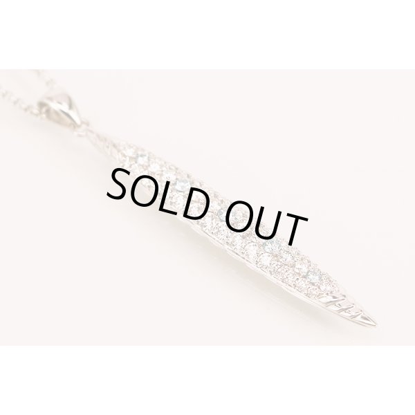 PT900/K18WG ダイアイリペンダントネックレス 1.62ct 0.24ct 13.60g　表面拡大