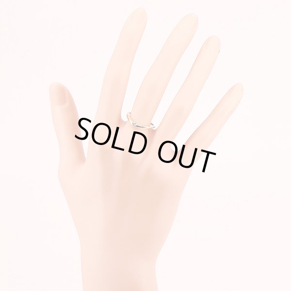 アガット　K18 ダイアイリリング 0.05ct 1.60g　装着イメージ