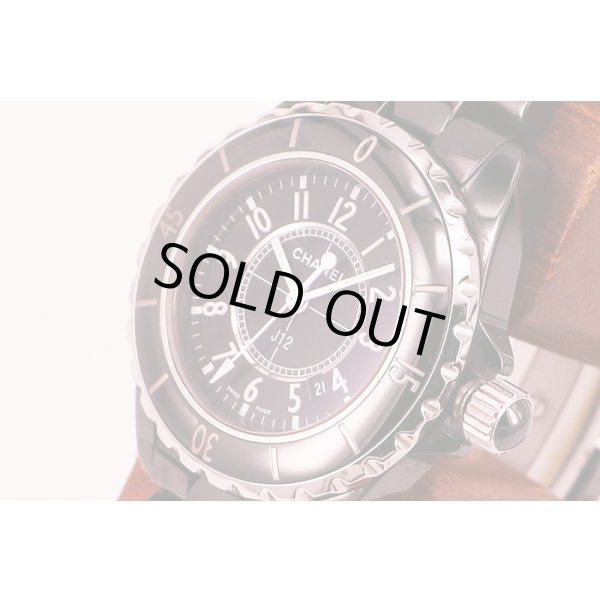 シャネル　Ｊ１２　Ｈ０６８２　黒文字盤　サイド拡大