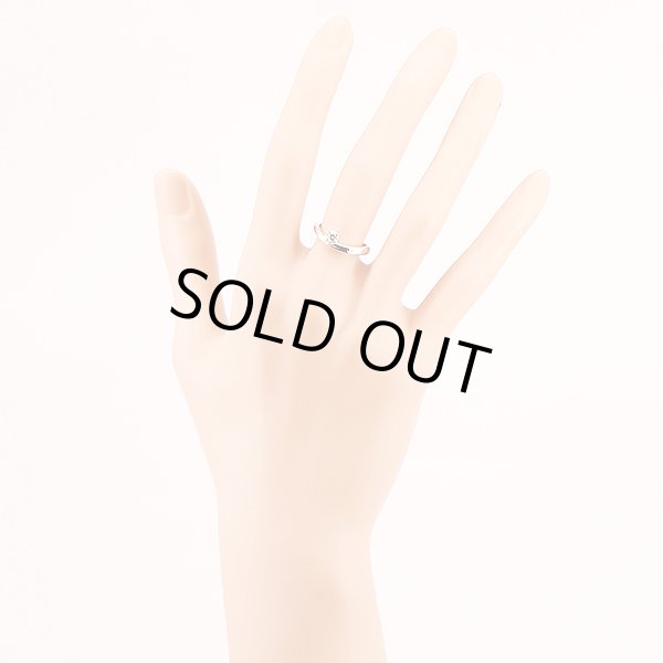 スタージュエリー　PT950 ダイアイリリング 0.28ct 3.70g　装着イメージ