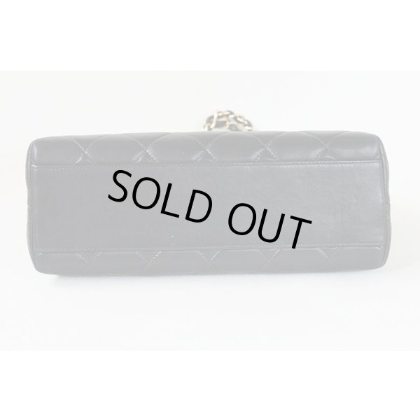 シャネル　ハンドバック ブラック　底