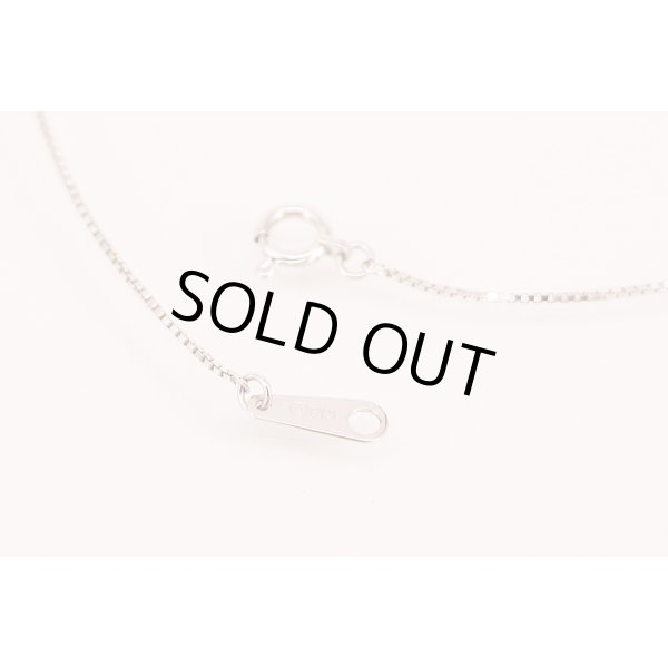 ヴァンドーム　K18WG ダイアイリペンダントネックレス 2.70g　留め具外したイメージ