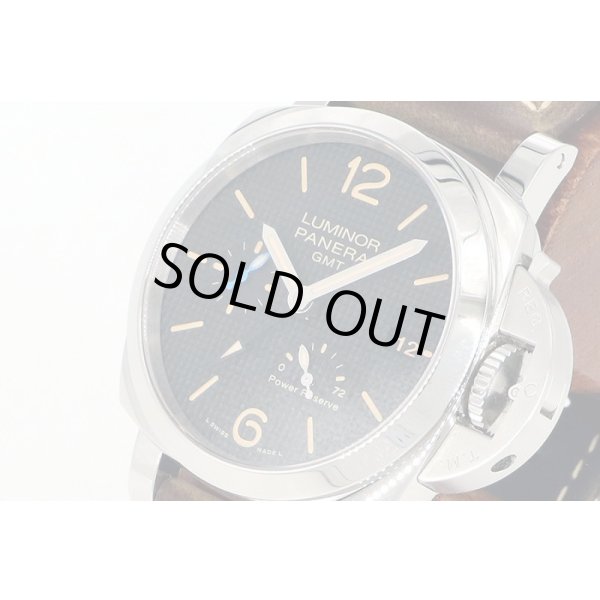 パネライ　ルミノール１９５０ＧＭＴ　ＰＡＭ０１５３７　黒文字盤　サイド拡大
