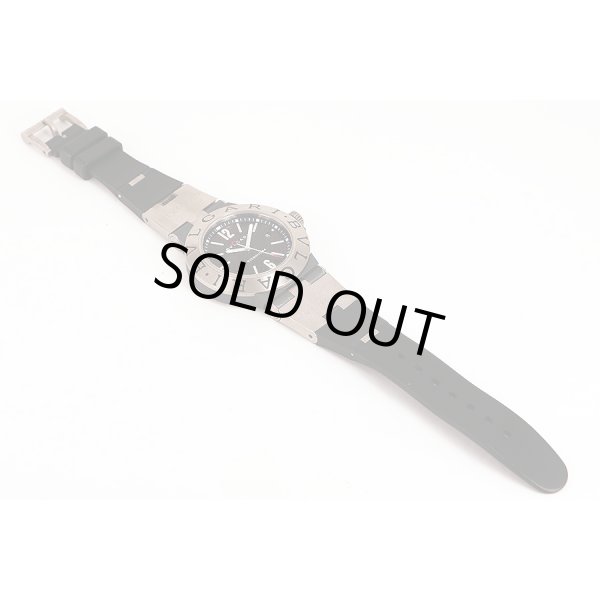 ブルガリ　チタニウム　ＴＩ４４ＴＡ　カーボン文字盤　ラバーベルト状態　表面