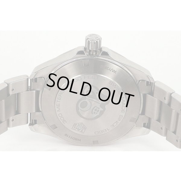 タグホイヤー　アクアレーサー　ＷＢＤ１１１０　黒文字盤　裏面拡大