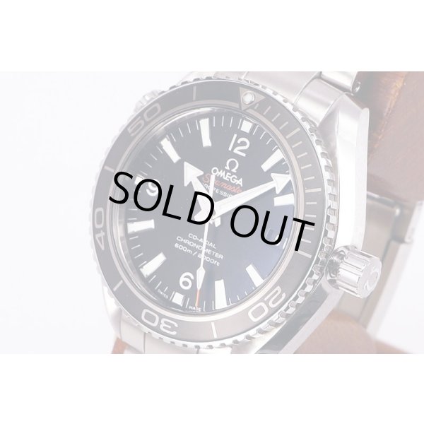 オメガ　シーマスター　プラネットオーシャン　２３２．３０．４２　黒文字盤　サイド拡大