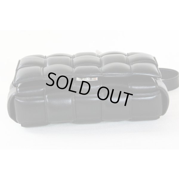 ボッテガヴェネタ　パデッド カセット 591970VCQR18803 ブラック／SIV金具　底