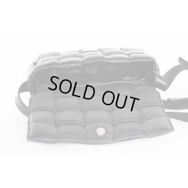 ボッテガヴェネタ　パデッド カセット 591970VCQR18803 ブラック／SIV金具　中身