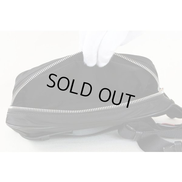 バーバリー　ボディバック 8021089 ブラック　中身