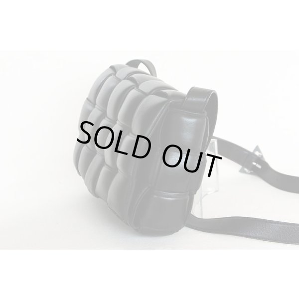 ボッテガヴェネタ　パデッド カセット 591970VCQR18803 ブラック／SIV金具　サイド