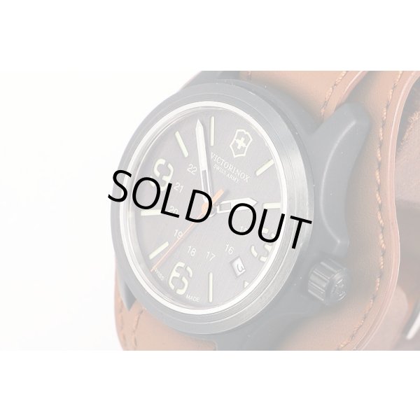 ヴィクトリノックス　ミリタリー　２４１５９３　黒文字盤　サイド拡大