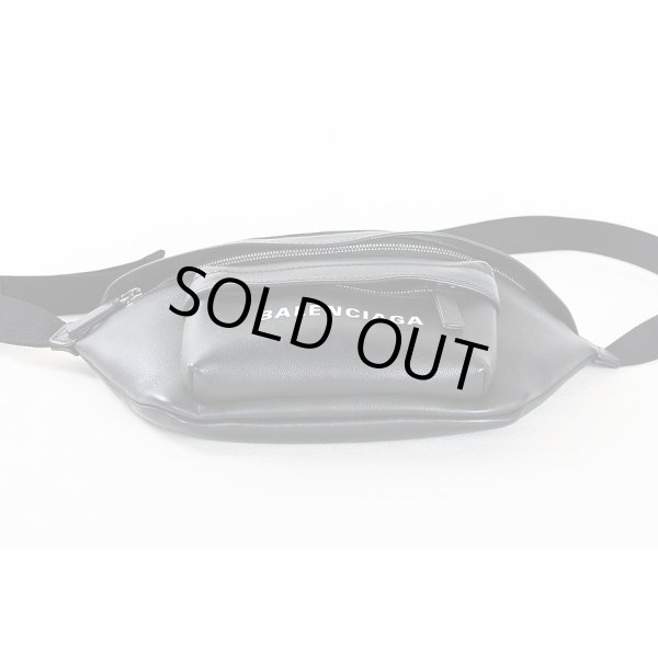 バレンシアガ　ベルトバック 579617 DLQQN 1000 ブラック　底