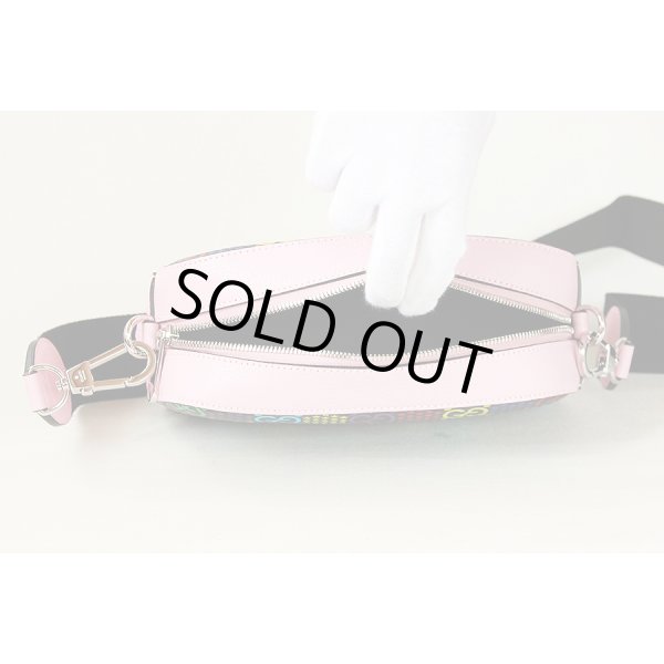 ショルダーバック 574886 527620 ブラック／ピンク／マルチ　中身