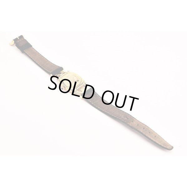 グッチ　６３００Ｌ　黒文字盤　革ベルト状態　裏面