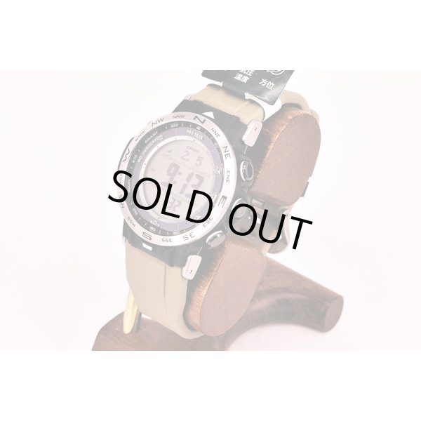 カシオ　プロトレック　ＰＲＷ３０－５ＪＦ ３４９０　デジタル文字盤　サイド